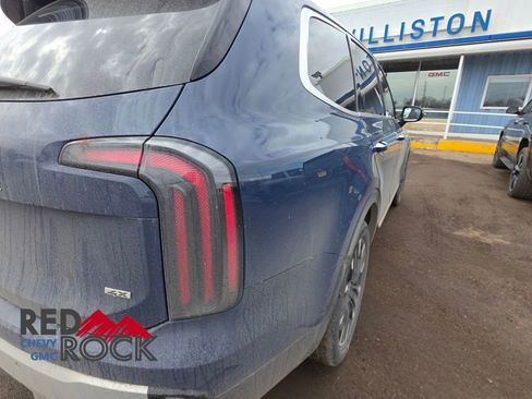 Used 2023 Kia Telluride SX Prestige image 6