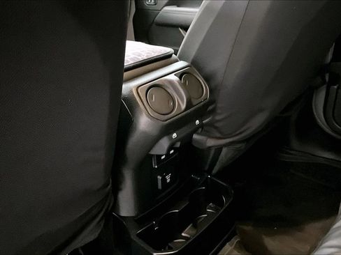 Used 2022 Jeep Wrangler Unlimited Sahara image 29