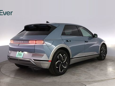 Used 2024 Hyundai Ioniq 5 Limited image 3