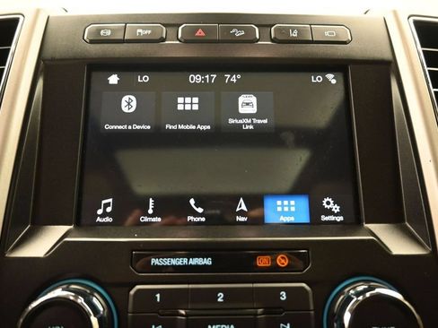 Used 2019 Ford F350 Lariat w/ Lariat Ultimate Package AWD/4WD image 17