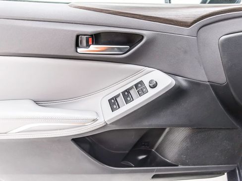 Used 2021 Toyota Avalon XLE w/ Moonroof Package FWD image 26