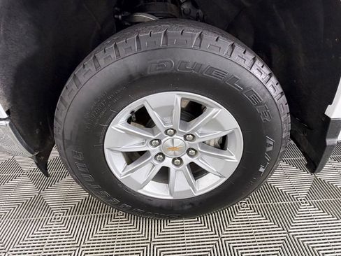 Used 2025 Chevrolet Silverado 1500 LT image 12