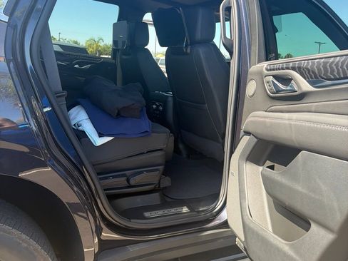 Used 2024 GMC Yukon Denali w/ Denali Reserve Package AWD/4WD image 11