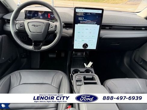 Used 2025 Ford Mustang Mach-E Premium image 15