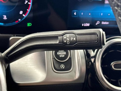 Certified 2022 Mercedes-Benz GLB 250 4MATIC image 28