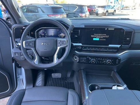 New 2026 Chevrolet Silverado 2500 LT image 9