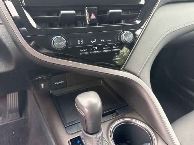 Used 2021 Toyota Camry SE FWD image 17