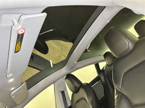 Used 2024 Tesla Model 3 Long Range RWD image 38