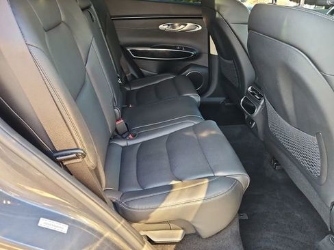 Used 2022 Genesis GV70 2.5T image 18