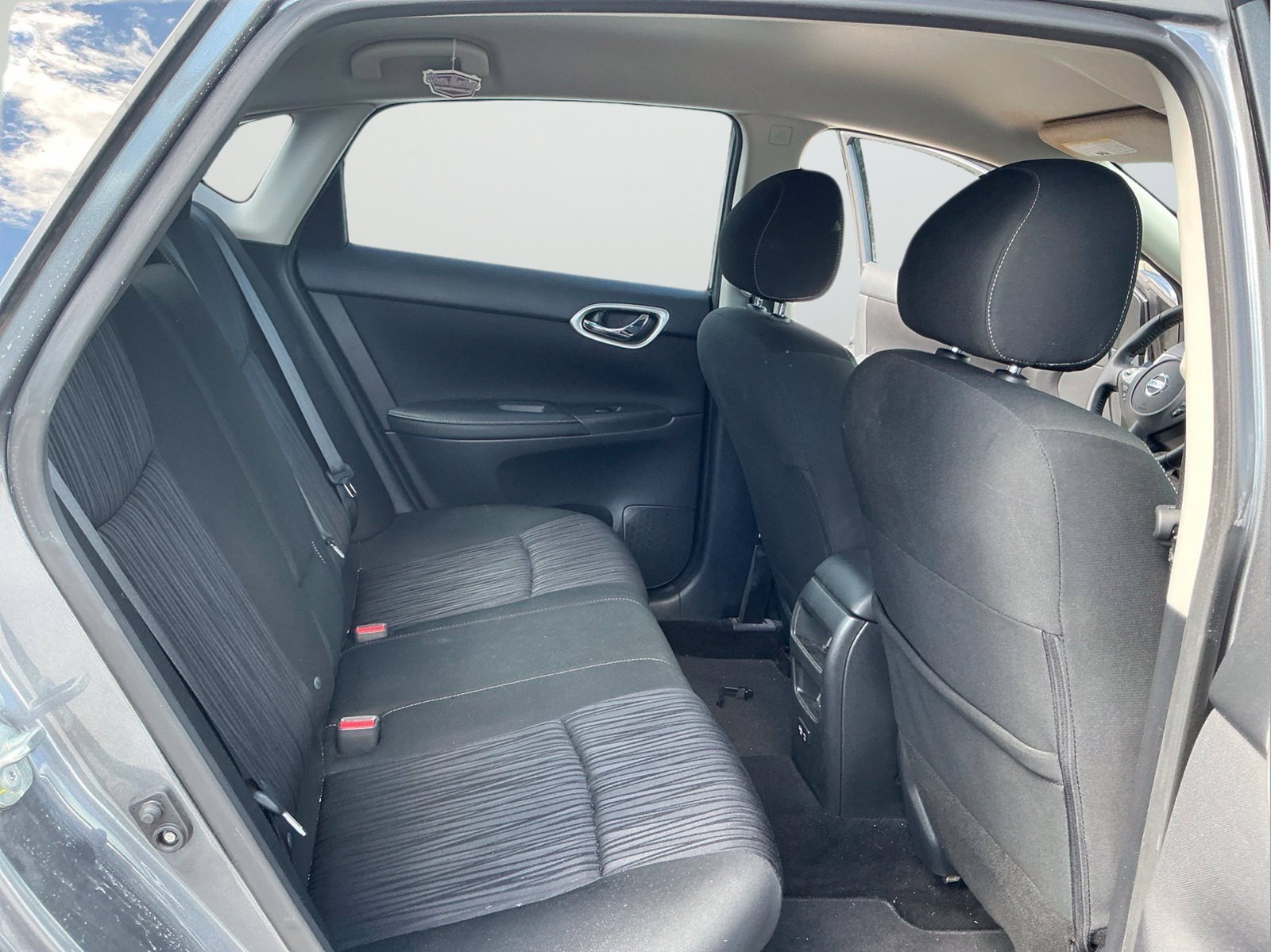 Certified 2019 Nissan Sentra SV FWD image 14