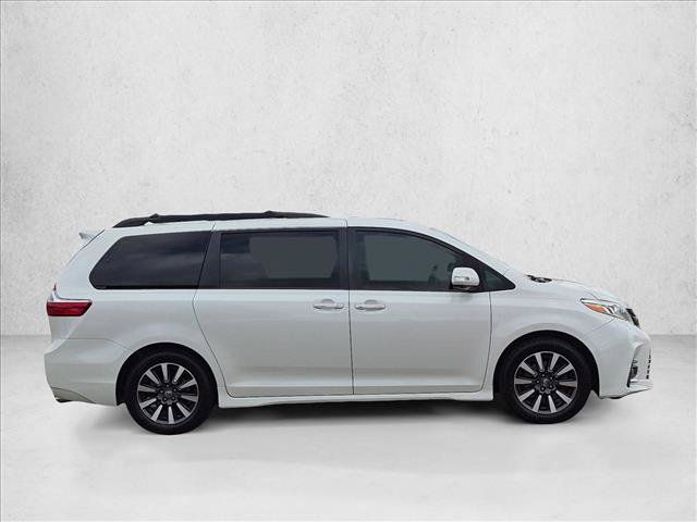 Used 2019 Toyota Sienna Limited Premium FWD image 4