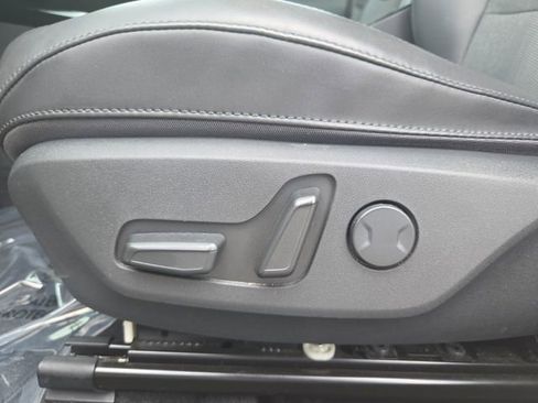 Used 2023 Kia Niro Wind FWD image 12