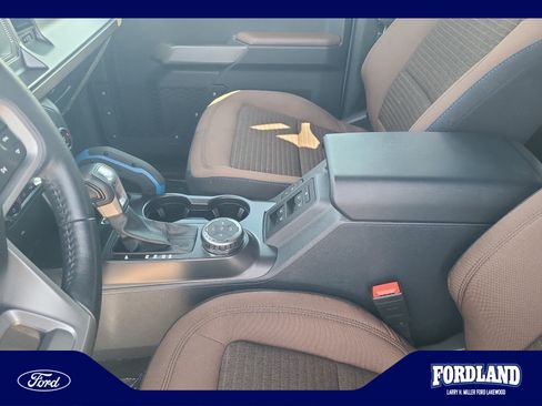 Used 2023 Ford Bronco Outer Banks AWD/4WD image 15