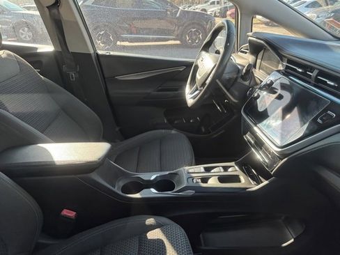 Used 2023 Chevrolet Bolt LT image 6