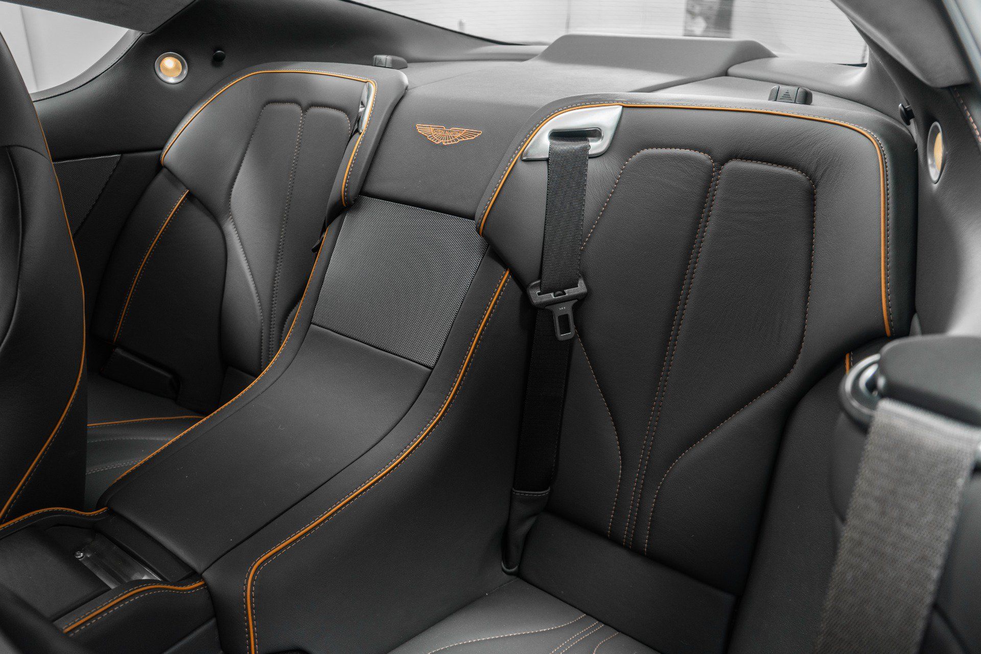 Used 2012 Aston Martin Virage Coupe RWD image 16
