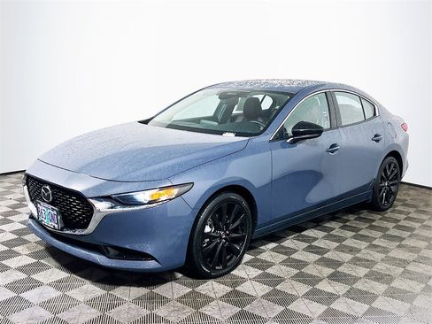 Used 2025 MAZDA MAZDA3 s image 3