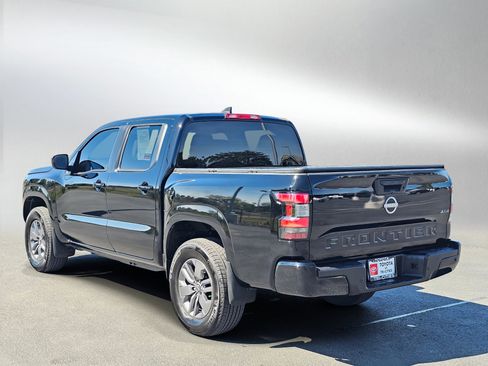 Used 2025 Nissan Frontier SV AWD/4WD image 33