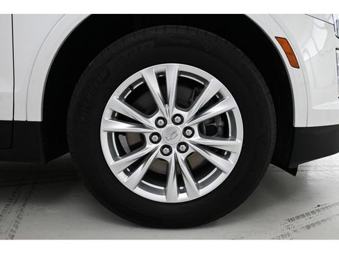 Used 2023 Cadillac XT5 Luxury AWD/4WD image 9
