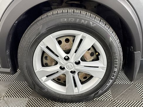 Used 2021 Nissan Kicks S image 37