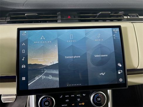 Used 2023 Land Rover Range Rover SE image 16