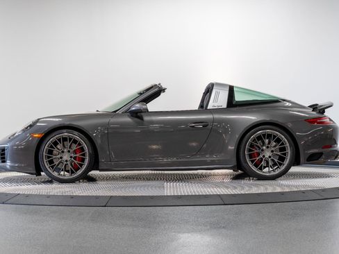 Used 2017 Porsche 911 Targa 4S image 6