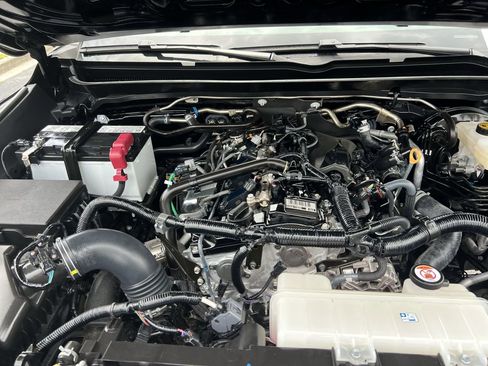Used 2025 Toyota Tacoma SR5 RWD image 35
