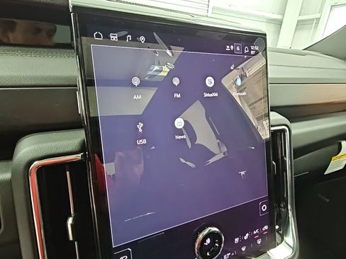 New 2026 GMC Yukon Denali w/ Sun & Power Step Package image 13