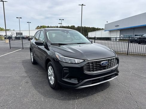 Used 2025 Ford Escape Active FWD image 4