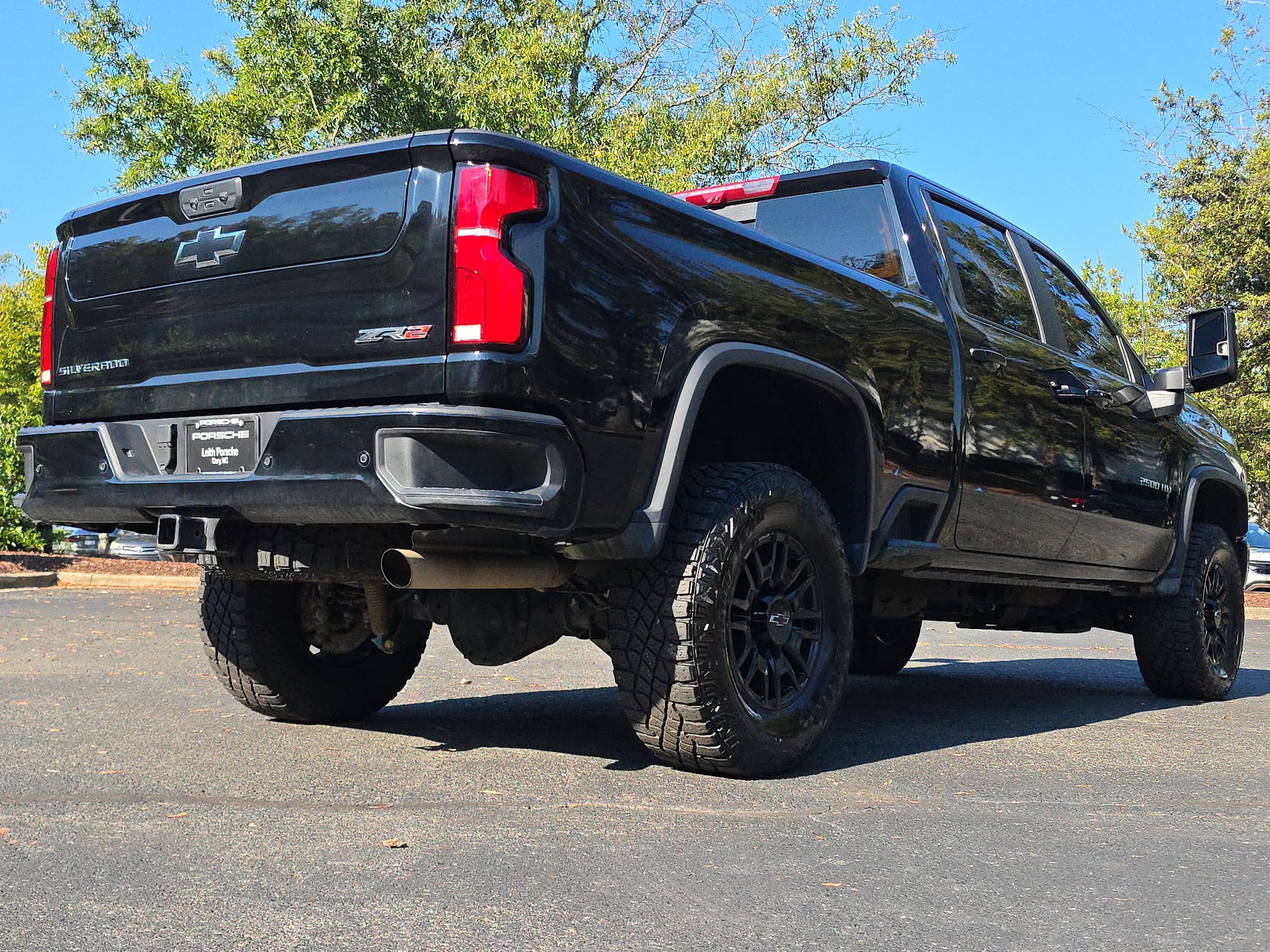 Used 2026 Chevrolet Silverado 2500 ZR2 AWD/4WD image 7