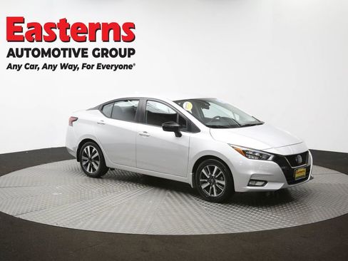 Used 2020 Nissan Versa SR w/ Convenience Package image 47