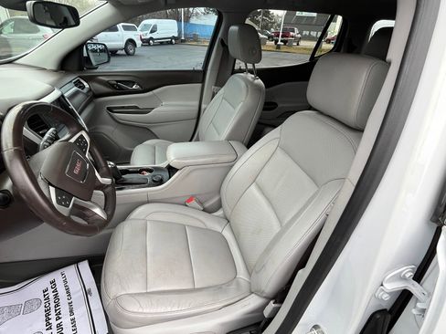 Used 2018 GMC Acadia SLT image 18