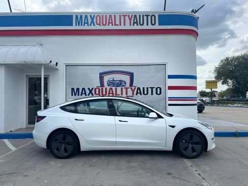 Used 2023 Tesla Model 3 Standard Range image 22