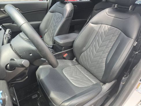 Used 2025 Kia Sportage X-Line w/ Premium Package AWD/4WD image 25