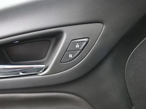 Used 2023 Chevrolet Equinox LT FWD image 21