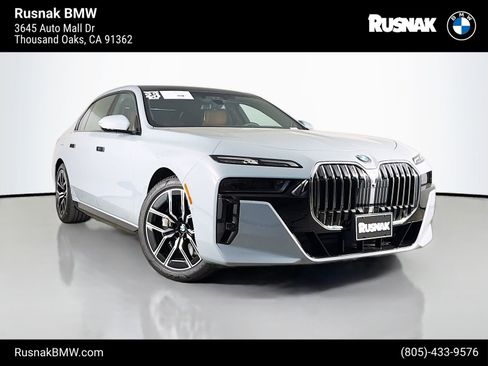 Certified 2023 BMW 760i xDrive AWD/4WD image 1