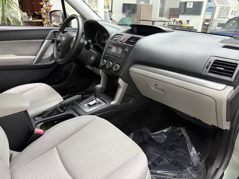 Used 2014 Subaru Forester 2.5i image 18