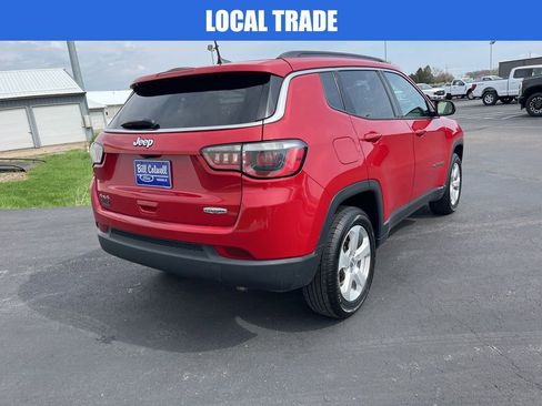 Used 2018 Jeep Compass Latitude w/ Popular Equipment Group AWD/4WD image 4