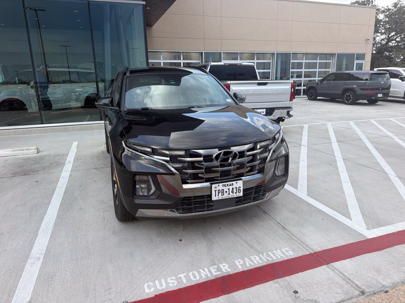 Used 2023 Hyundai Santa Cruz Limited w/ Cargo Package AWD/4WD image 3