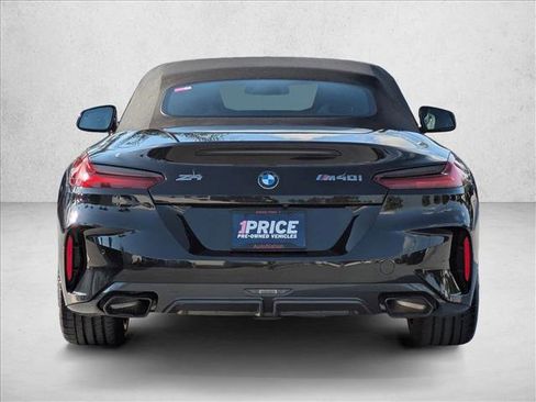 Certified 2023 BMW Z4 M40i w/ Premium Package image 7