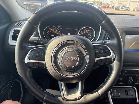 Used 2018 Jeep Compass Latitude w/ Popular Equipment Group FWD image 29