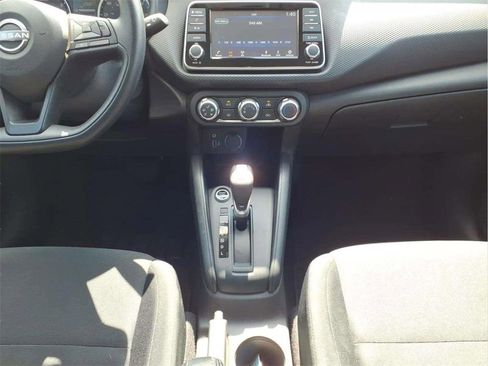 Used 2025 Nissan Kicks Play S image 12