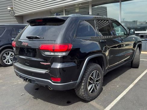 Used 2019 Jeep Grand Cherokee Trailhawk w/ Trailhawk Luxury Group AWD/4WD image 3
