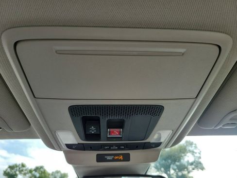 Certified 2023 Honda Accord EX image 31