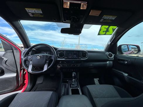 Used 2023 Toyota Tacoma TRD Off-Road AWD/4WD image 13