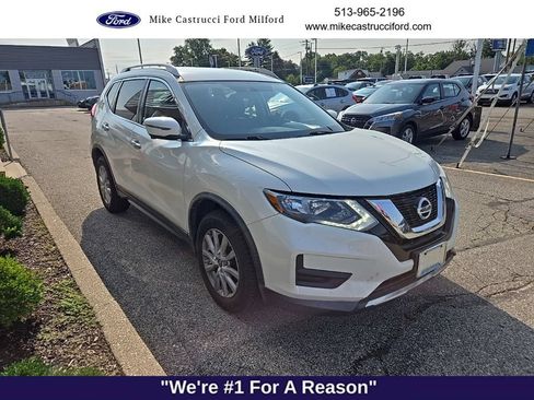 Used 2017 Nissan Rogue SV w/ SV Premium Package AWD/4WD image 3