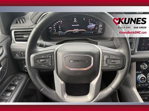 Used 2023 GMC Yukon Denali AWD/4WD image 15