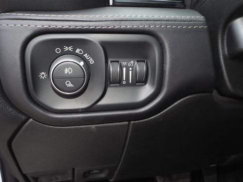 New 2025 RAM 2500 Limited image 26