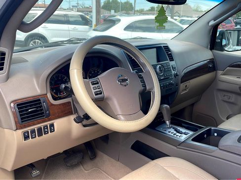 Used 2011 Nissan Armada Platinum image 10