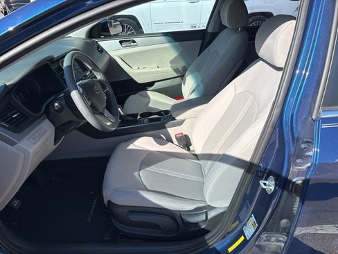 Used 2019 Hyundai Sonata SE image 3