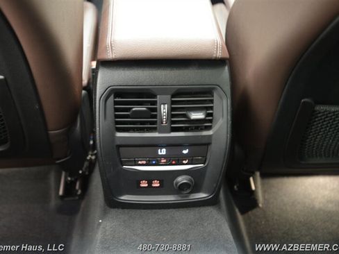 Used 2020 BMW 330i xDrive Sedan w/ M Sport Package AWD/4WD image 24